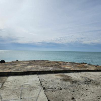 Beautiful stone and mortar pad overlooking Gulf of Mexico.  2